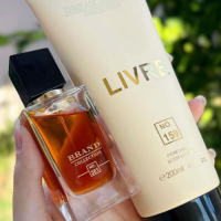 Hidratante corporal Libre YSL Brand + Perfume miniatura 25ml edp